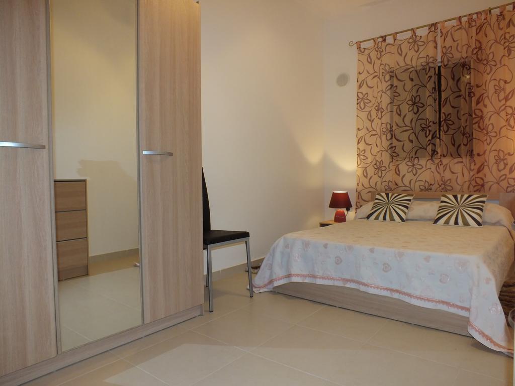 Marjanapartment Marsaskala Esterno foto